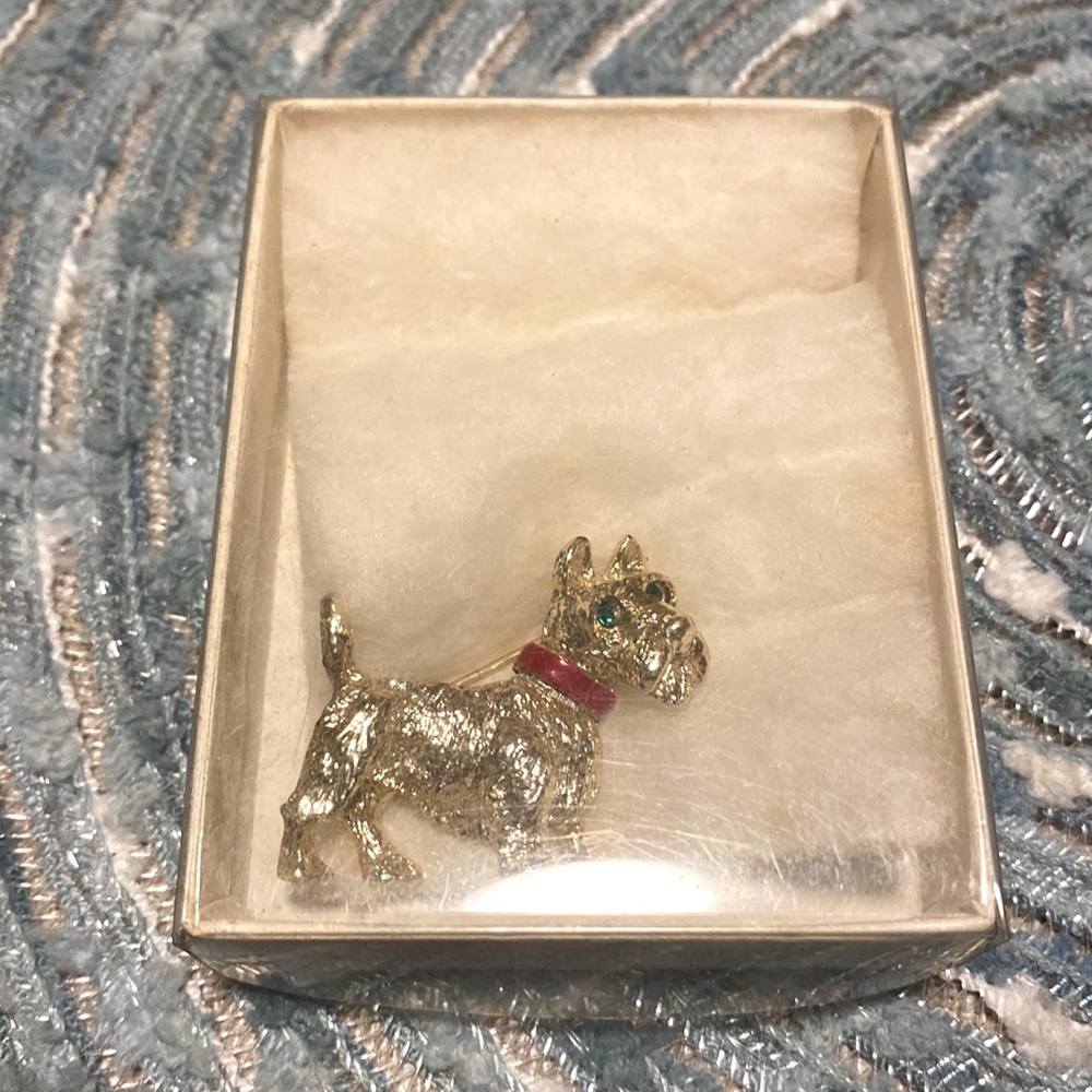 Dog brooch